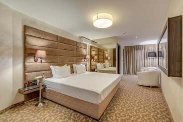 Grand Hotel Sveti Vlas  All Seasons Fitness & Spa