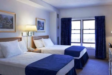 호텔 Constitution Inn