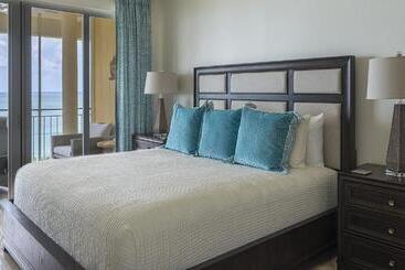 リゾートホテル The Tuscany On Grace Bay