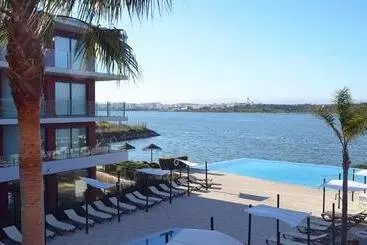 Agua Hotels Riverside