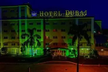 ホテル Dubai Macaé By Atlântica