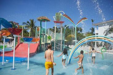 リゾートホテル Bahia Principe Luxury Esmeralda All Inclusive   Newly Renovated