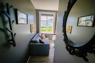 هتل Guesthouse Holl