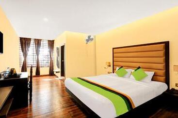 ホテル Treebo Doha King