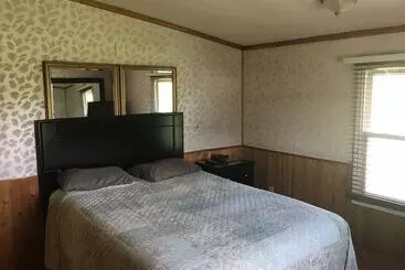 Cadiz Motel