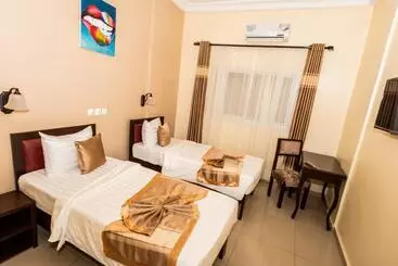 هتل Isis Hôtel