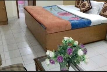 בית מלון כפרי Sunrise