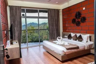 Serene Crest Resort