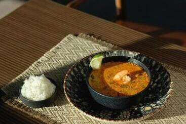 호텔 Ramada By Wyndham Tbilisi Old City