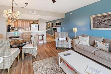 هتل Sterling Shores 215