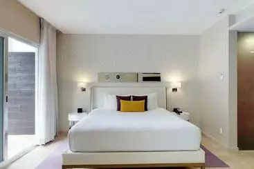 The Fives Beach Hotel & Residences - All Inclusive