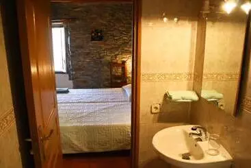 مُتل Hostal Ruso Sc