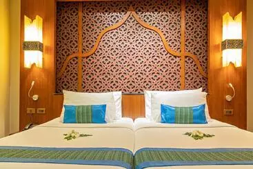 Rawai Palm Beach Resort   Sha Extra Plus