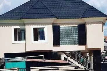 ホテル Davok Suites Uyo