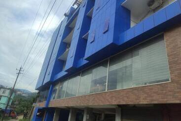 Hotelli Obsidian Blue