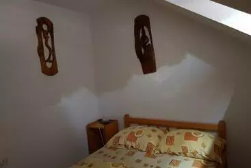 Bed and Breakfast Eszter Panzió