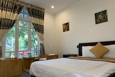 호텔 Khách Sạn Hương Mê