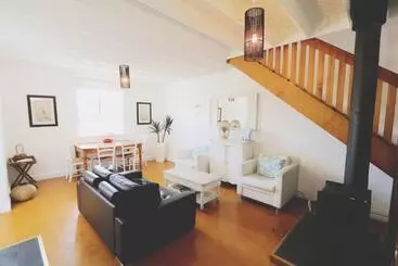 هتل Caledonian Inn