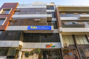 Fabhotel Sun Park