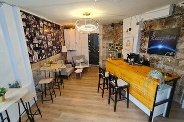 ユースホステル Capsule & Dormitory Space X