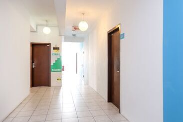 Y Hotel By Oyo Rooms