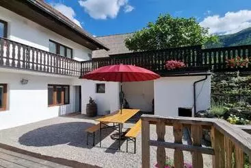 پانسیون Hisa Brdo Guesthouse