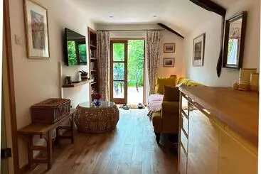 Thatchcombe B&b