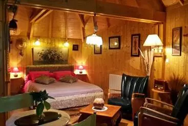 Bed and Breakfast La Cabane De Cécile La Hutte