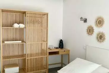 Pensione Chambre Indépendante Avec Terrasse Privée Et Piscine