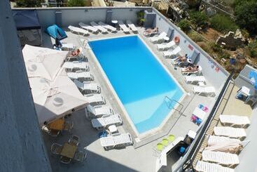 Апарт-отель Dean Hamlet