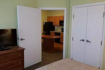 هتل Candlewood Suites Oklahoma City Moore, An Ihg