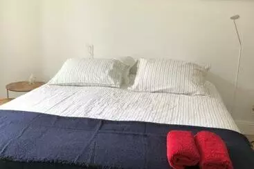 Aamiaismajoitus (B&B) Chambre Indépendante Au Manoir De La Célinais Côté Jardin