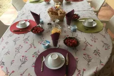 Aamiaismajoitus (B&B) Chez Bernadette Et Victor