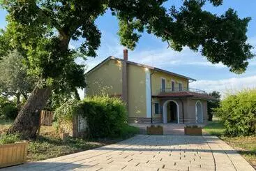 Hotel Agriturismo Tenuta Della Madama