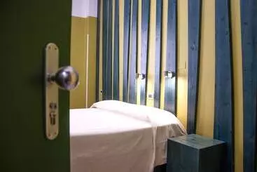 פונדק Roma Scout Center