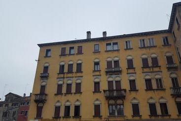 هتل Alloggi Gerotto Calderan 1