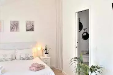 ベッドアンドブレックファースト Chambre D Hôtes De Charme Merbleuesoleil