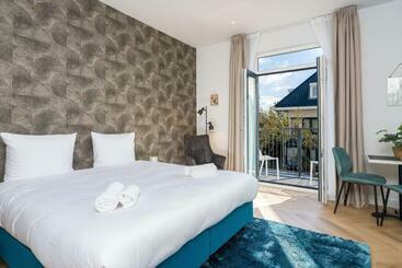 בית מלון כפרי At Sea