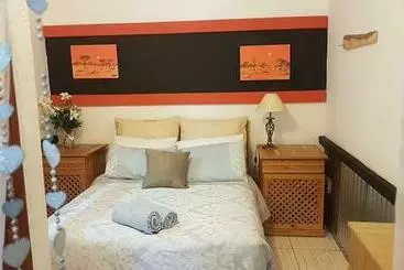 Majatalo Aberdeen Self Catering