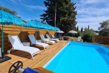 مبيت وإفطار Mas Orféo