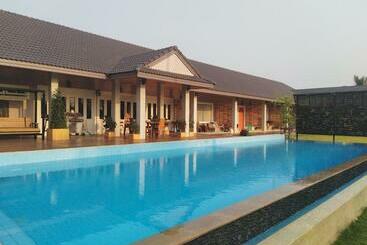 Pensão Coconut Garden Retreat