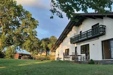 ベッドアンドブレックファースト Aux Capucines