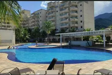 アパートホテル Flat Clarissinha