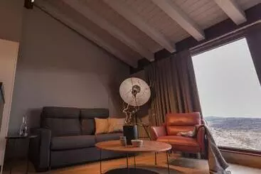 هتل آپارتمان Vallivana Suites