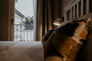 تختخواب و صبحانه Sistò Petite Maison