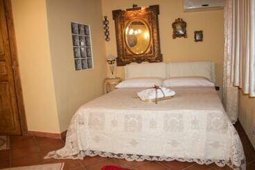 ベッドアンドブレックファースト Cortile Lattuca