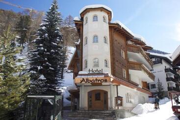 فندق Albatros