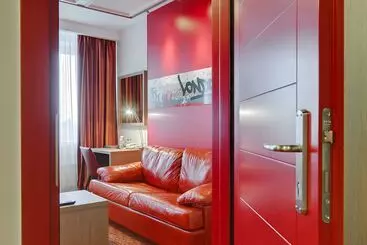 בית מלון כפרי Red Stars