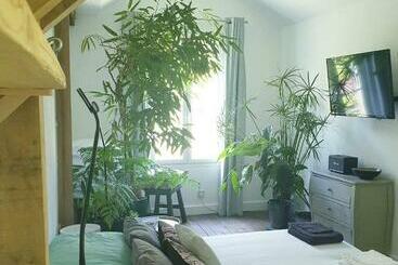 Bed and Breakfast La Petite Maison Du Jardin D Apollon