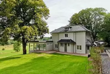 Aamiaismajoitus (B&B) La Villa Du Pré Du Cerf